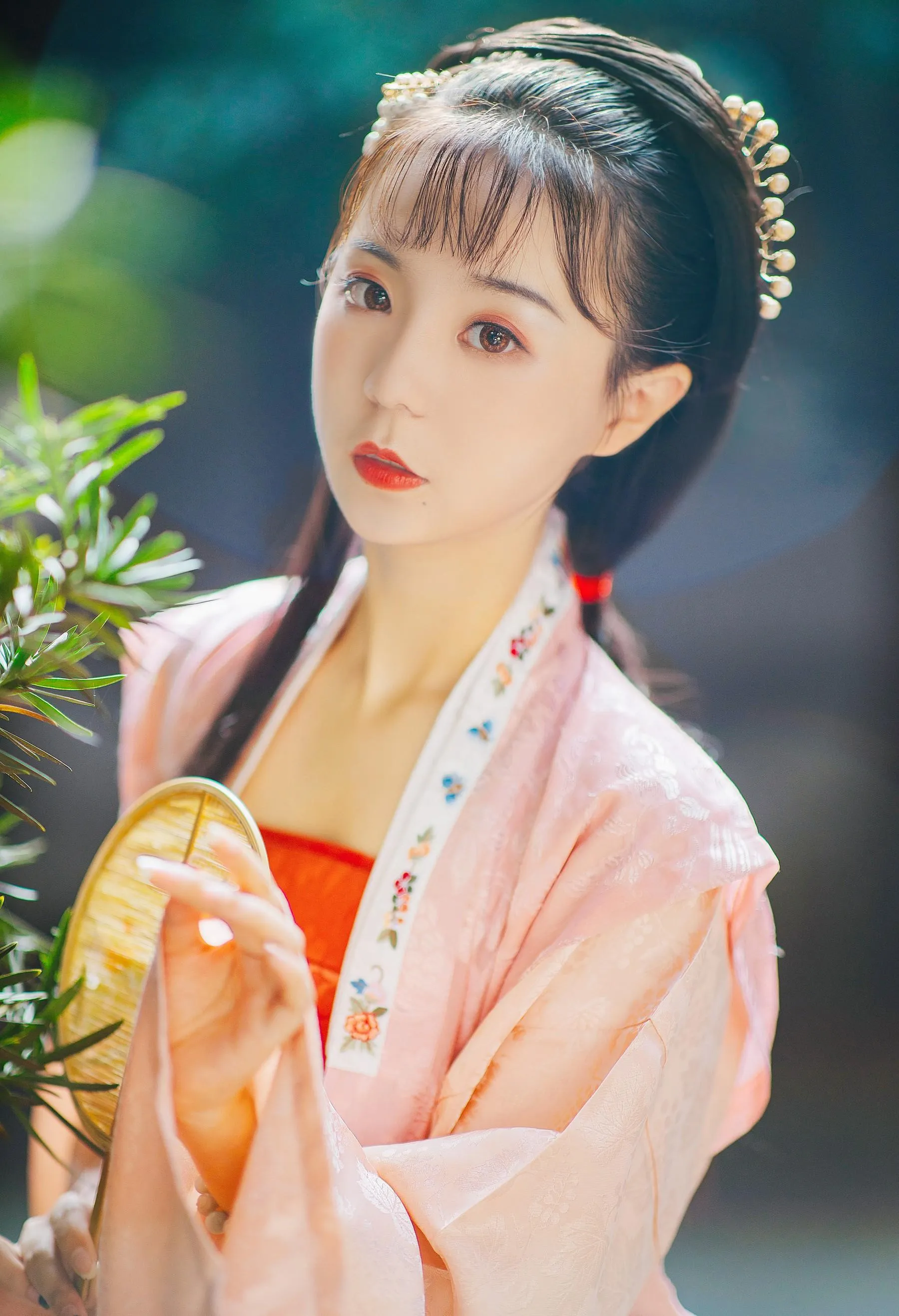 [YITUYU艺图语]2022.02.21 锁清秋 简森_Red [25P]插图